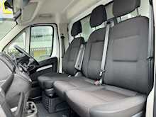 Peugeot HDI 335 140ps Curtainside Body with Air Con & Delivery Miles 2.2 4dr Curtain Side Manual Diesel
