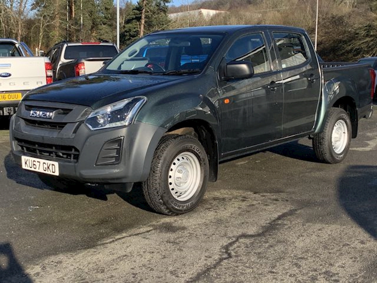 Used 2017 Isuzu D Max Td 160ps 4 Door Crew Cab 4x4 Pick Up With