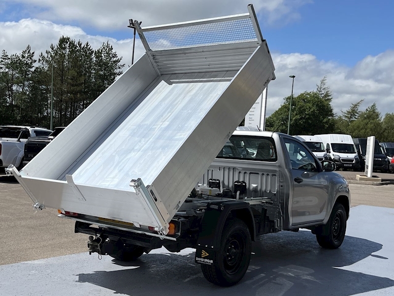 Toyota D-4D 150ps Active 4x4 Tipper with Air Con & Tow Bar 2.4 2dr Tipper Manual Diesel
