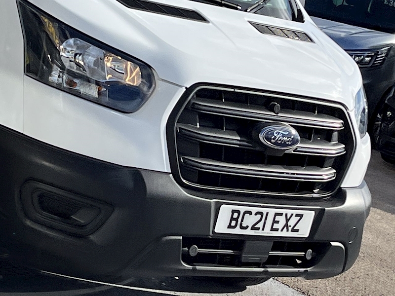 Ford TDCI 130ps Luton L3 LWB With Tail Lift & Twin Rear Wheels 2.0 2dr Luton Manual Diesel