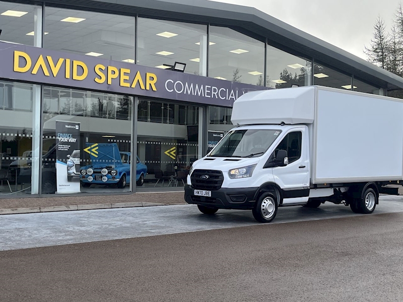 Ford TDCI 130ps Luton 13ft 6" 4.1M L3 LWB With Tail Lift & Twin Rear Wheels 2.0 2dr Luton Manual Diesel