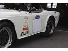 1971 TRIUMPH TR6 RACE CAR