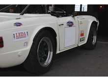 1971 TRIUMPH TR6 RACE CAR