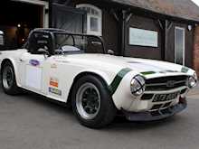 1971 TRIUMPH TR6 RACE CAR