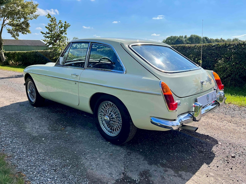 MG GT 3.0 2dr coupe manual petrol