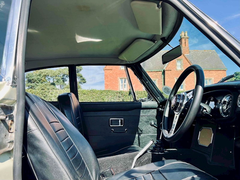 MG GT 3.0 2dr coupe manual petrol