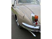 1967/F DAIMLER V8 250