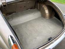 1967/F DAIMLER V8 250