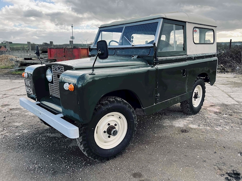 Land Rover 88 station wagon 2.25 manual petrol