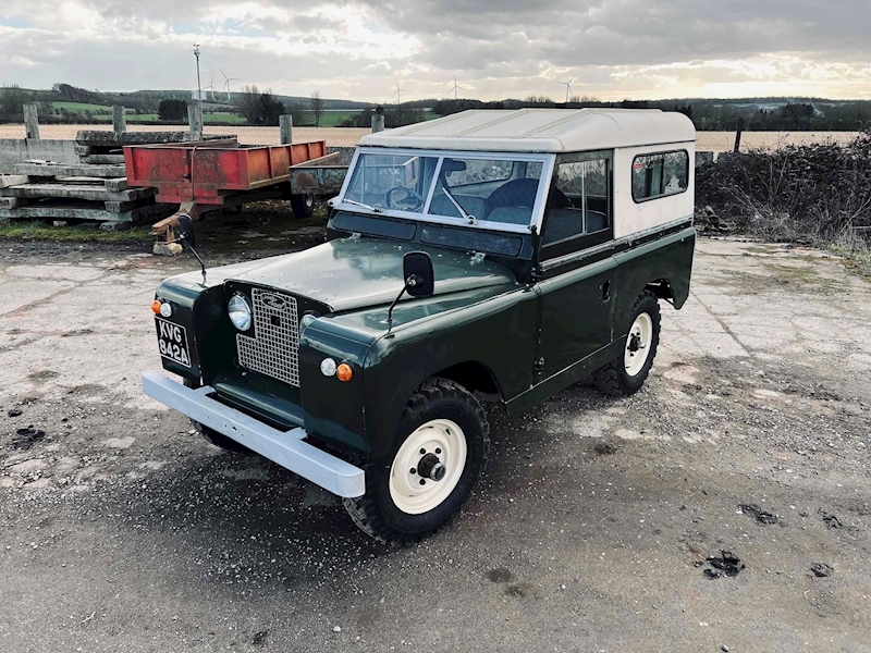 Land Rover 88 station wagon 2.25 manual petrol