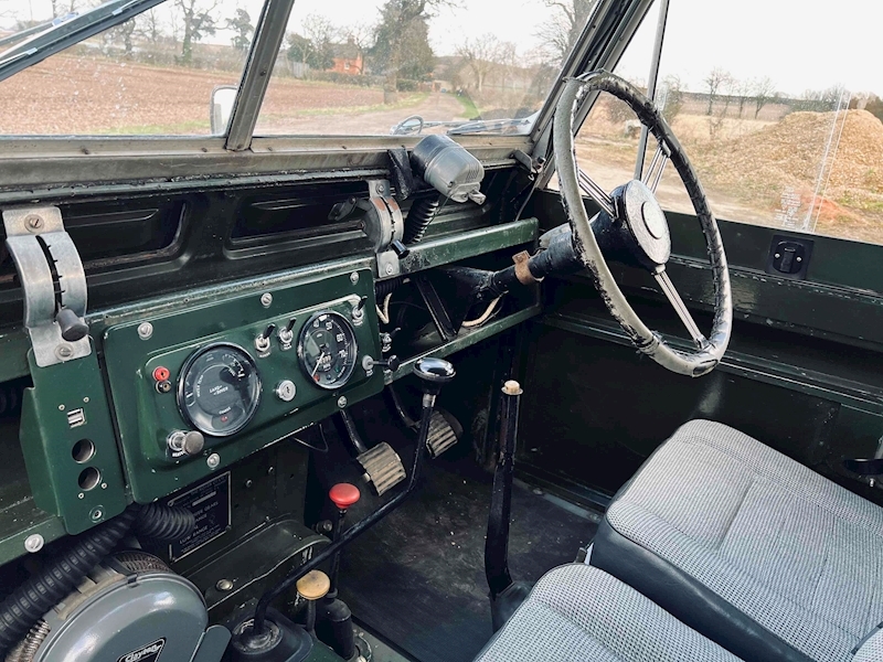 Land Rover 88 station wagon 2.25 manual petrol