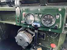1963/A Land Rover Series 2A 88 manual
