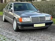 Mercedes-Benz 190e  