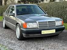 Mercedes-Benz 190e  