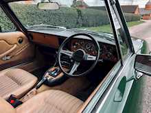 1976/P Triumph Stag 3.0 V8 auto