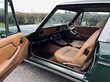 1976/P Triumph Stag 3.0 V8 auto