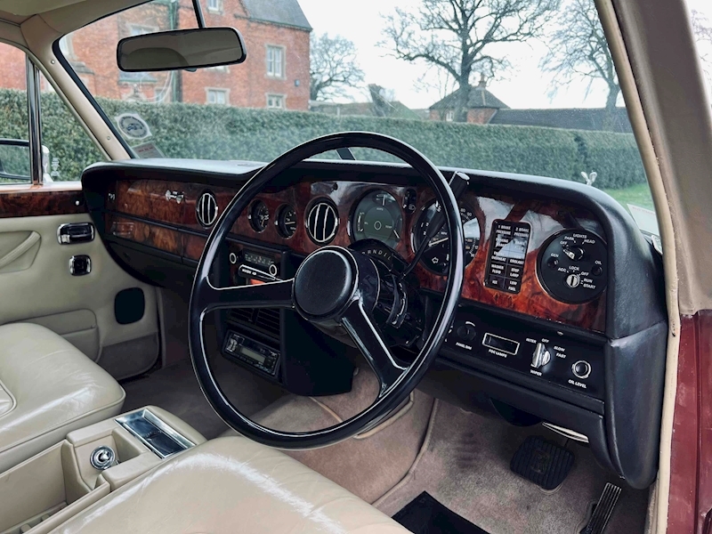 Rolls-Royce 6.8 4dr Saloon Automatic Petrol