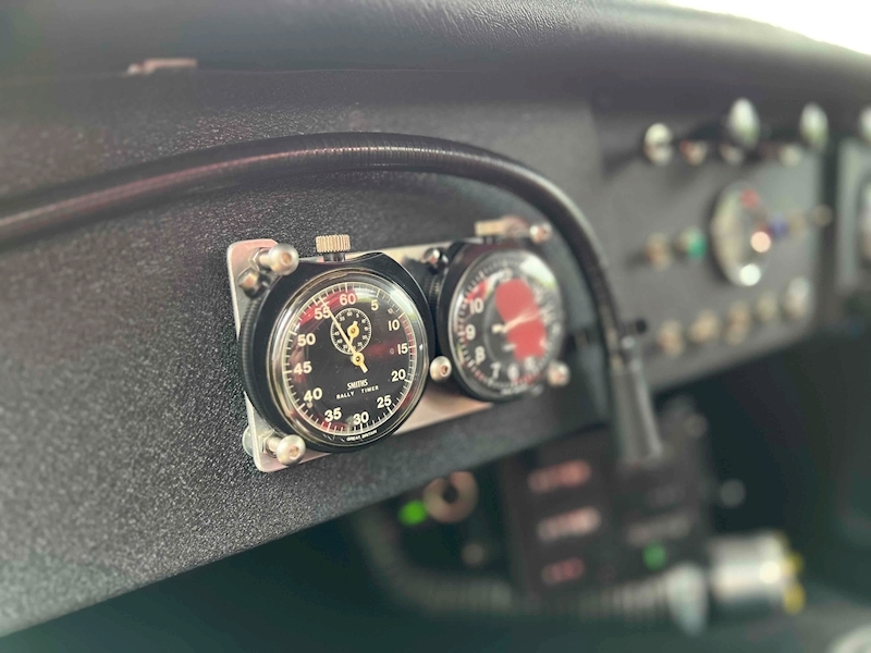 Austin Healey BJ8 3.0 2dr Convertible manual Petrol