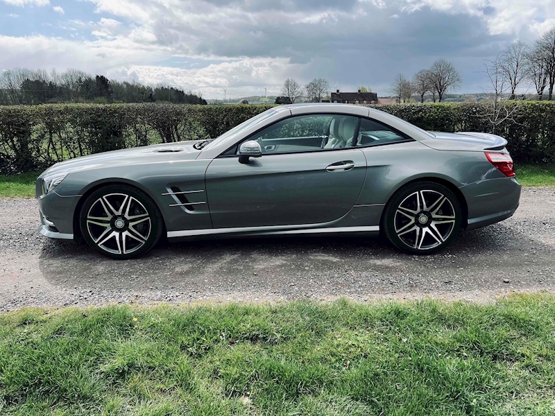 Mercedes-Benz 3.5 SL350 AMG Sport Convertible 2dr Petrol G-Tronic Euro 5 (s/s) (306 ps)