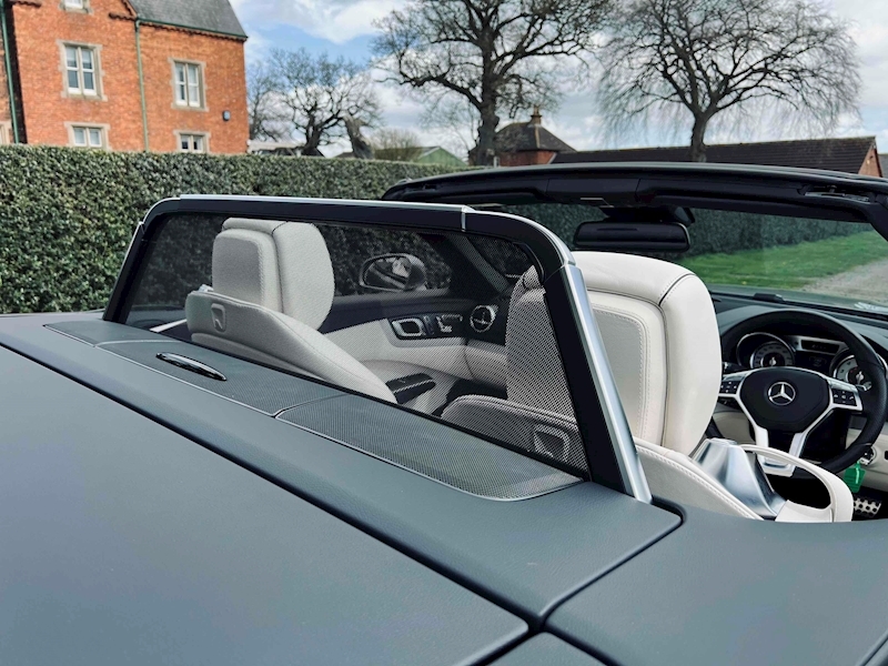 Mercedes-Benz 3.5 SL350 AMG Sport Convertible 2dr Petrol G-Tronic Euro 5 (s/s) (306 ps)