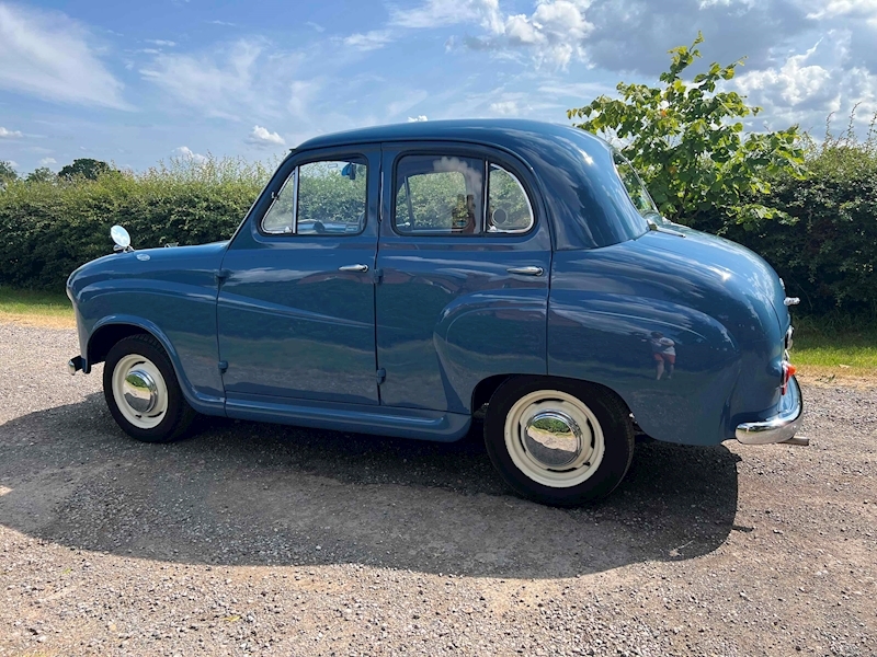 Austin 0.8 4dr Saloon Petrol