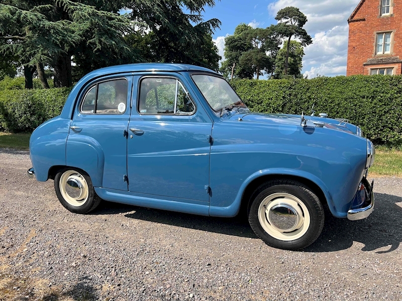 Austin 0.8 4dr Saloon Petrol