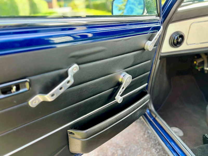 Rover 1.3i Cooper Sport Saloon 2dr Petrol Manual (164 g/km, 85 bhp)