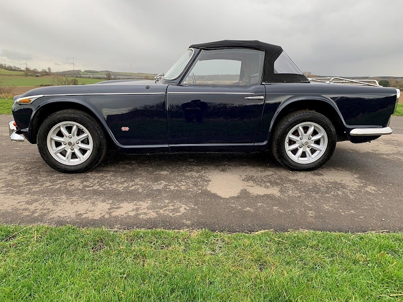 Triumph TR4A IRS “FAST ROAD” 