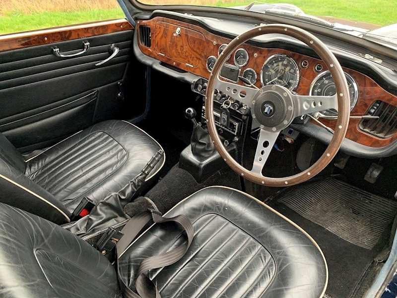 Triumph TR4A IRS “FAST ROAD” 