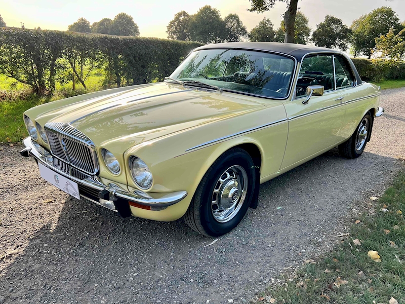 Daimler Coupe 5.3 2dr Saloon Automatic Petrol
