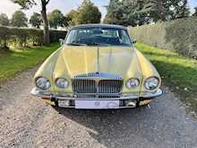 Daimler Double Six V12 
