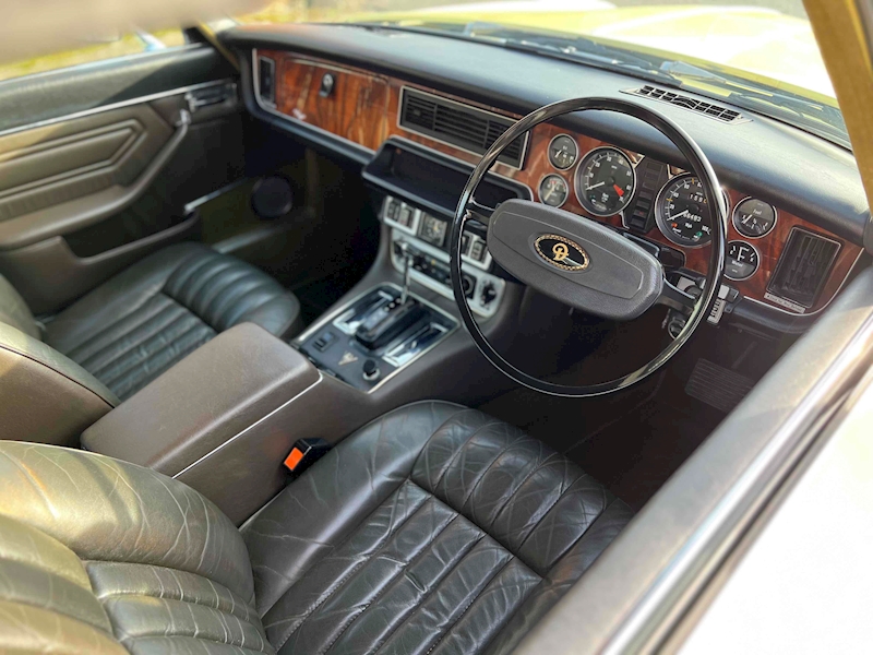 Daimler Coupe 5.3 2dr Saloon Automatic Petrol