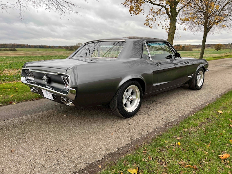 Ford Coupe 5.8 2dr Coupe manual Petrol