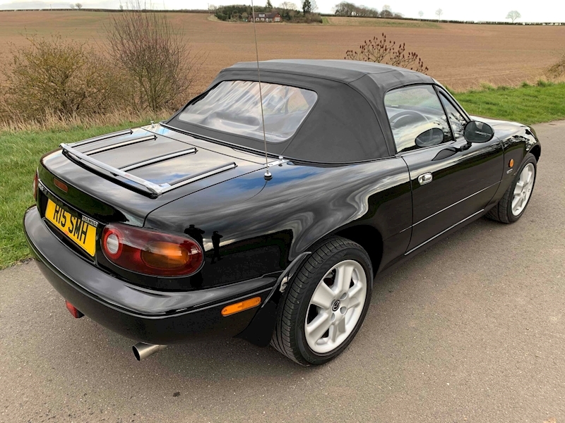 Mazda Mx-5 Classic Convertible 1.8 Manual Petrol