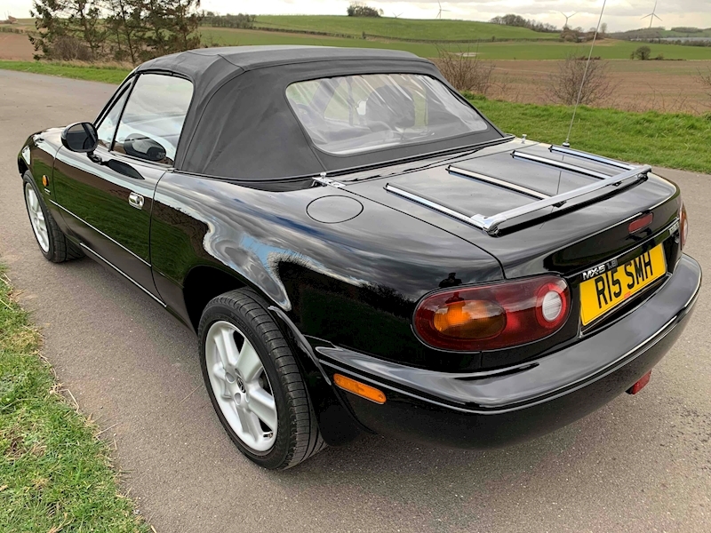 Mazda Mx-5 Classic Convertible 1.8 Manual Petrol