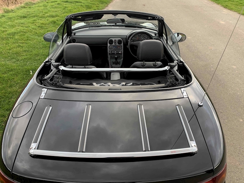 Mazda Mx-5 Classic Convertible 1.8 Manual Petrol