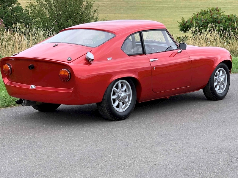 MG B Coune Berlinette Coupe