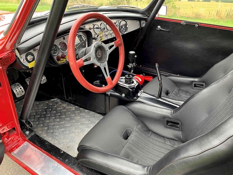 MG B Coune Berlinette Coupe