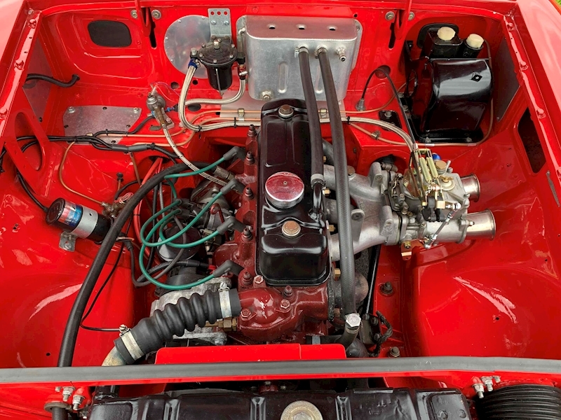 MG B Coune Berlinette Coupe