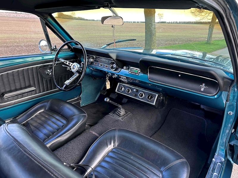 Ford 1964 Ford Mustang 289 coupe manual