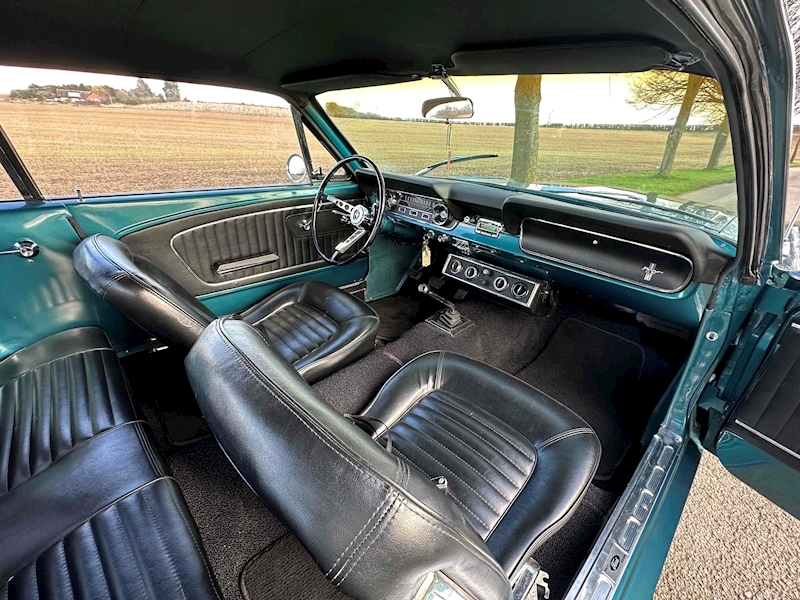 Ford 1964 Ford Mustang 289 coupe manual