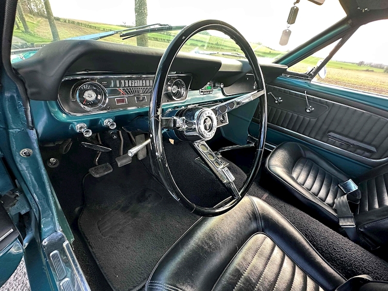 Ford 1964 Ford Mustang 289 coupe manual