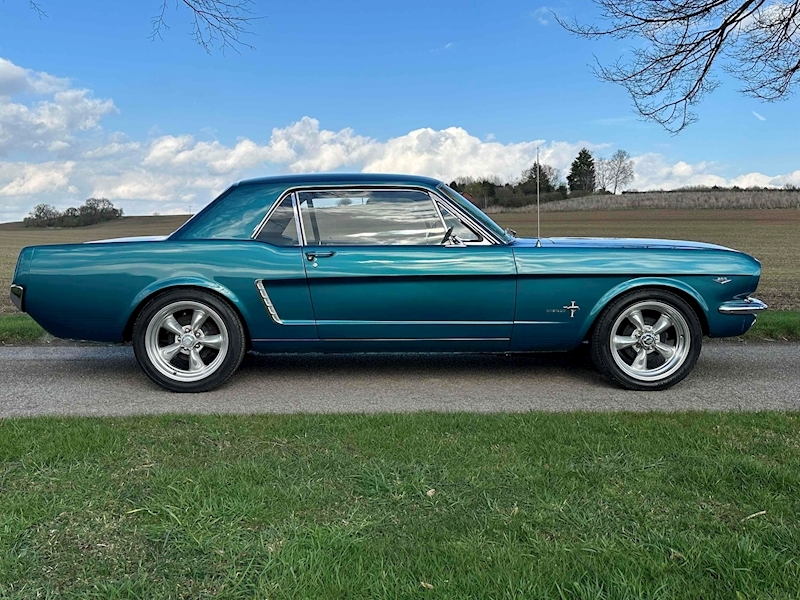 Ford 1964 Ford Mustang 289 coupe manual