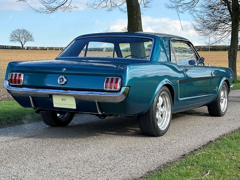 Ford 1964 Ford Mustang 289 coupe manual