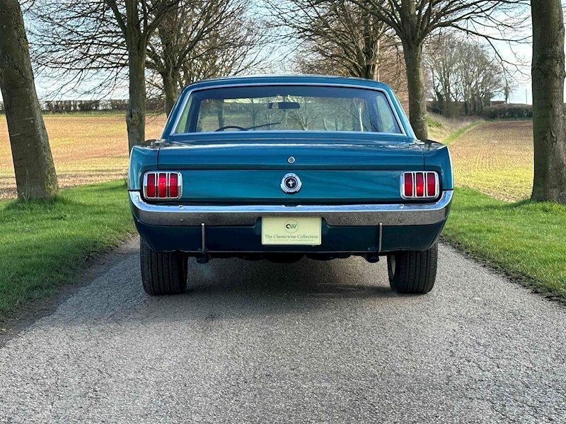 Ford 1964 Ford Mustang 289 coupe manual