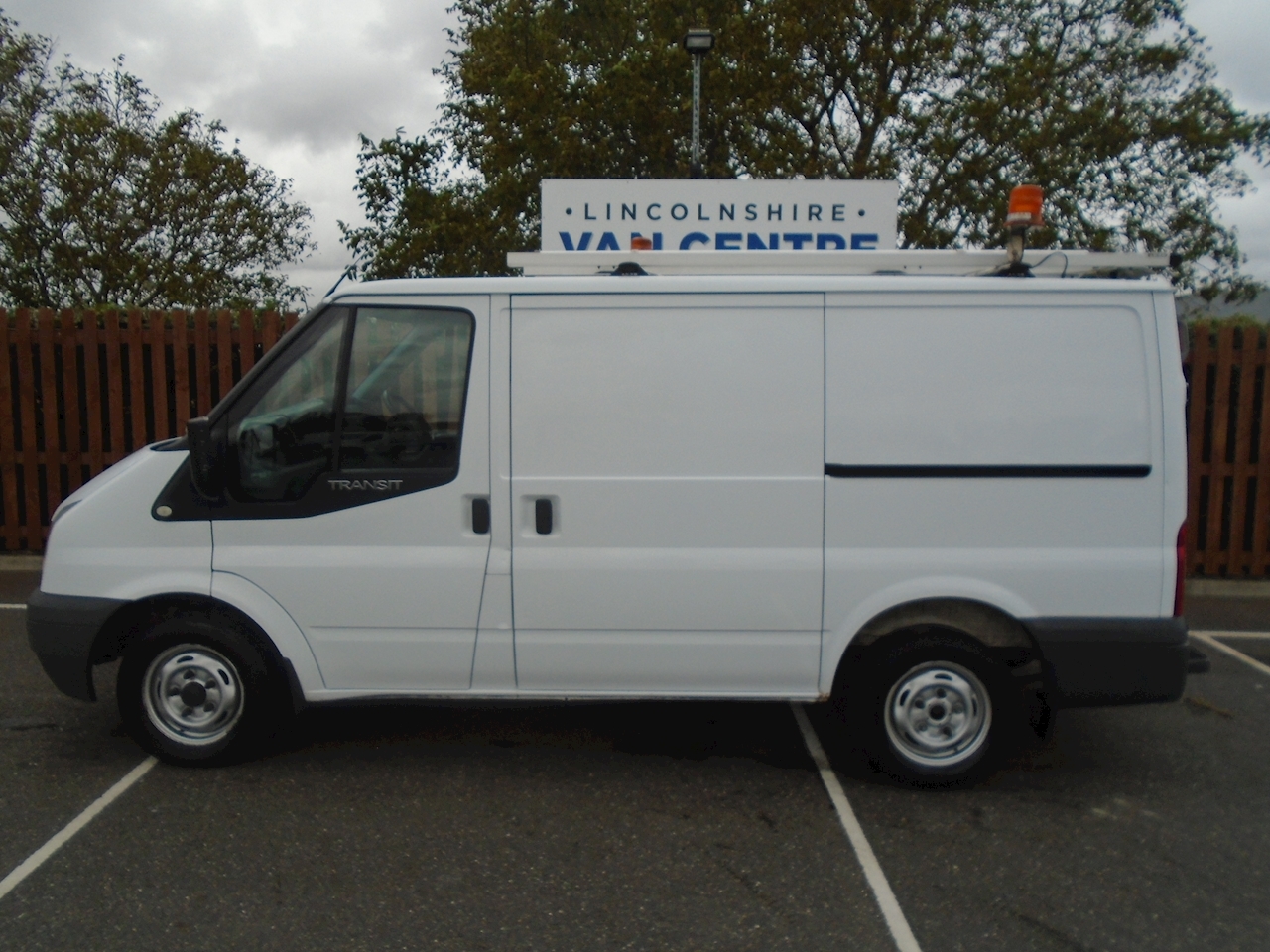 Ford transit 100t300