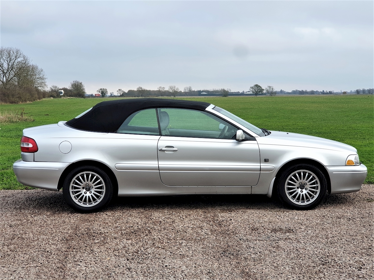 Used 2003 Volvo C70 2.0 T Convertible 2dr Petrol Manual (230 g/km, 163