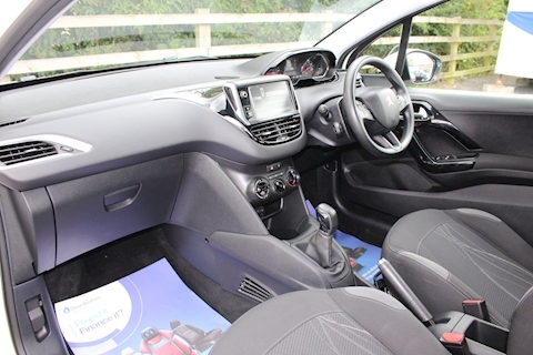 1.0 VTi PureTech Active Hatchback 3dr Petrol Manual (99 g/km, 68 bhp)