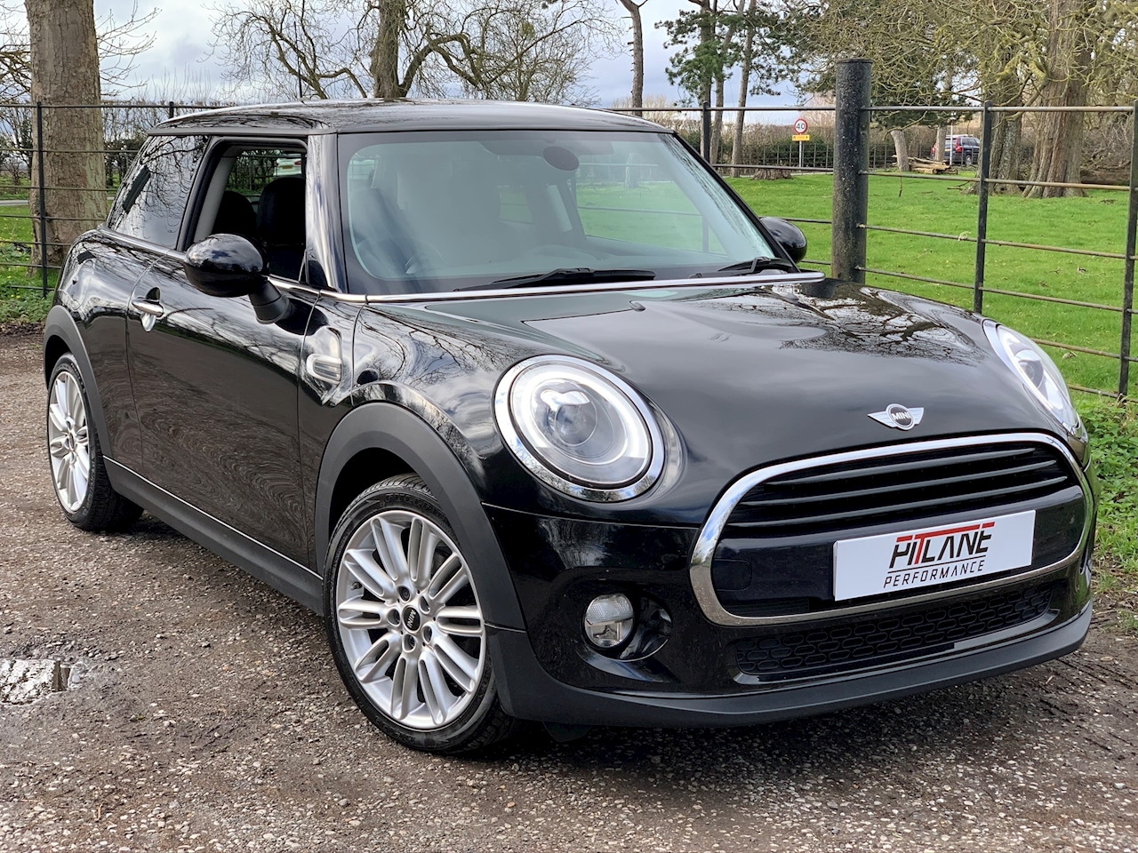 Used 2016 Mini Mini Cooper D For Sale in Kent (U207) | Pitlane Performance