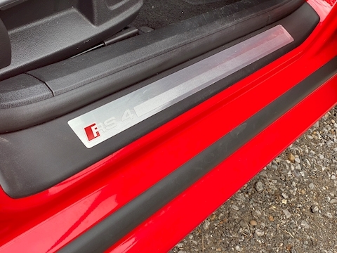 RS4 4.2 Saloon 4dr Petrol Manual 4.2 4dr Saloon Manual Petrol